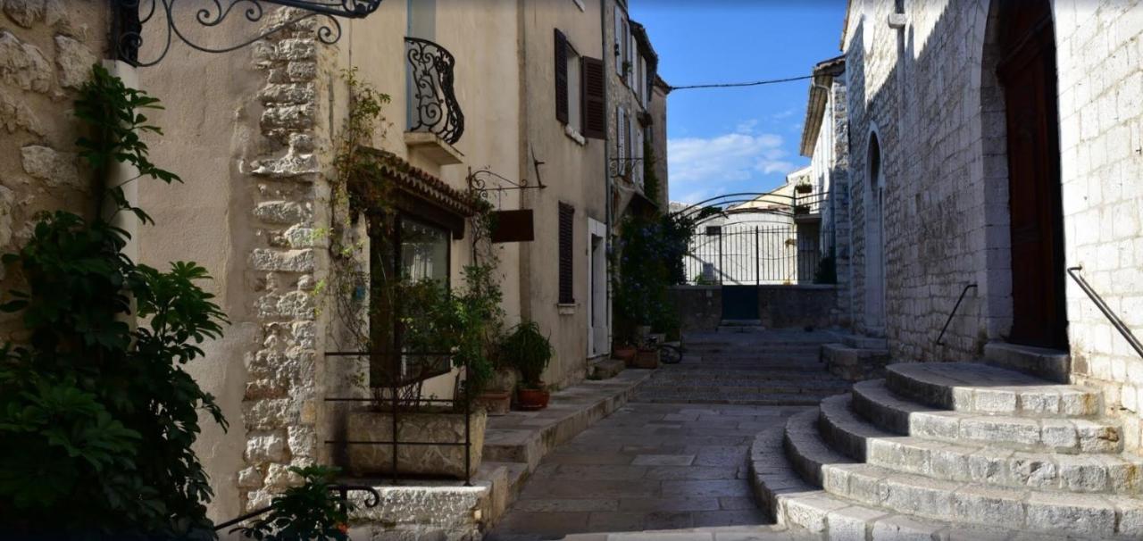 Apartment In نيس المظهر الخارجي الصورة